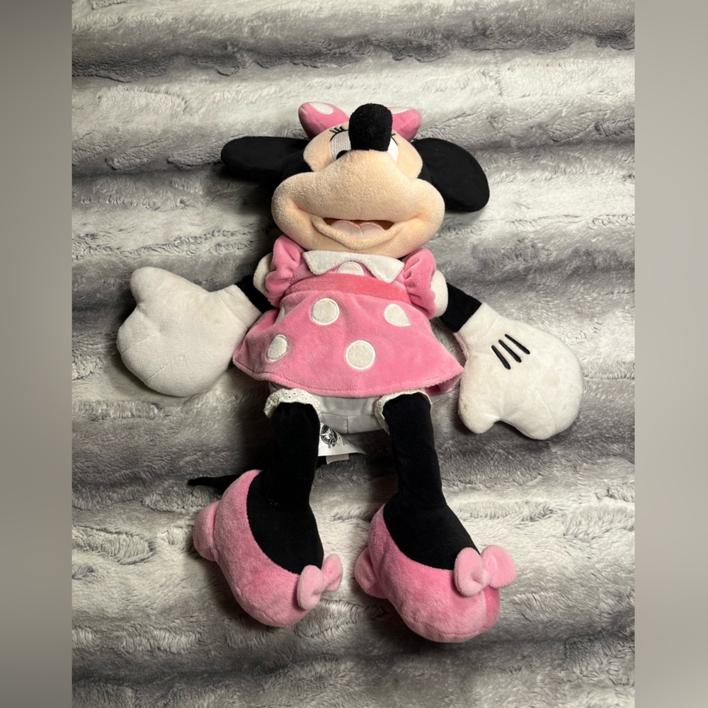 Disney Minnie Mouse plush